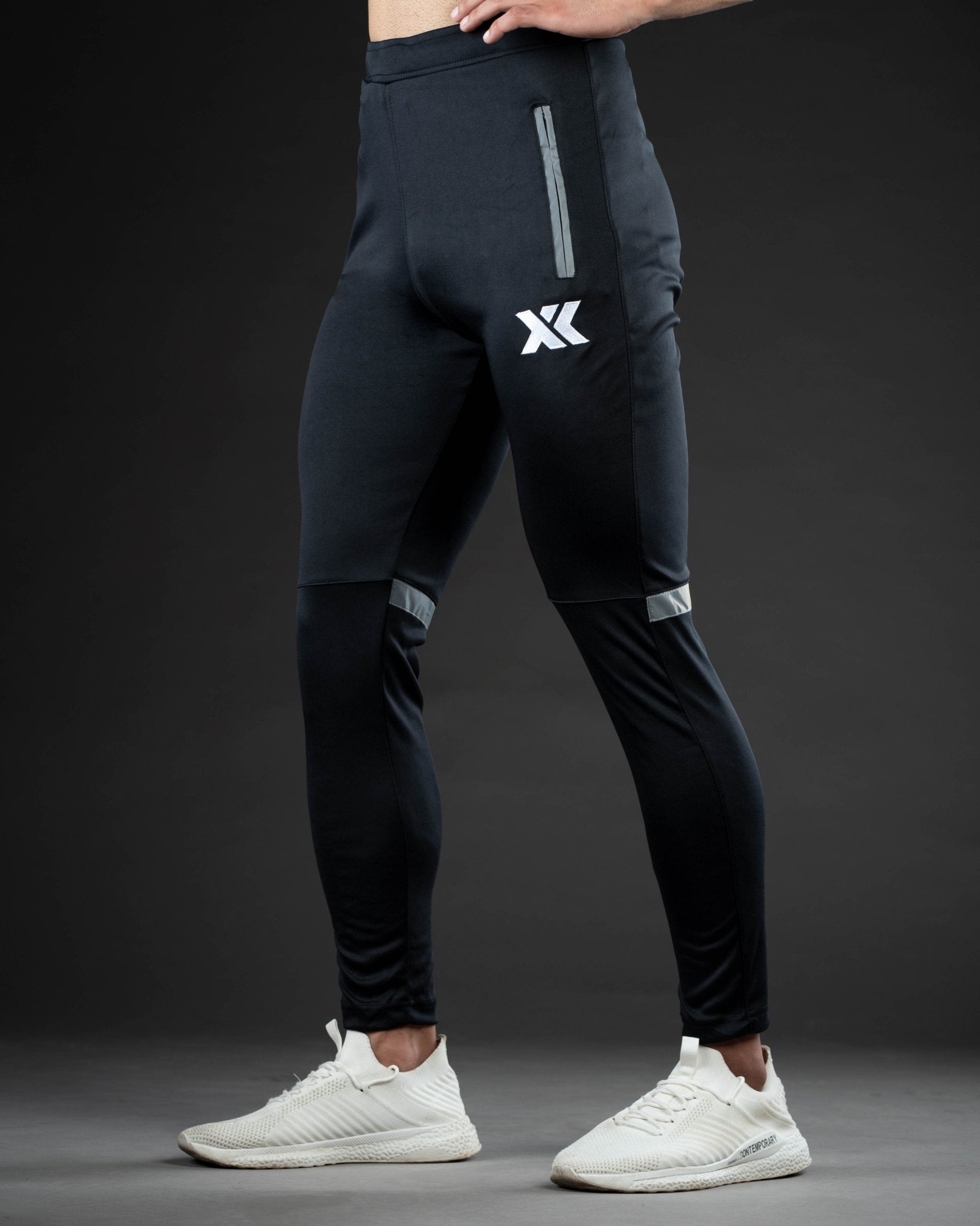 Black reflective stripe quick dry bottom